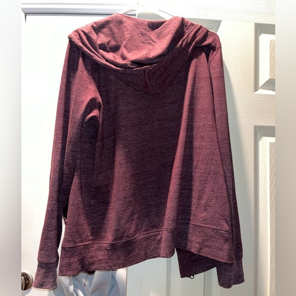 Maroon North Face Zipper Lightweight w/Hood - Picture 2 of 3